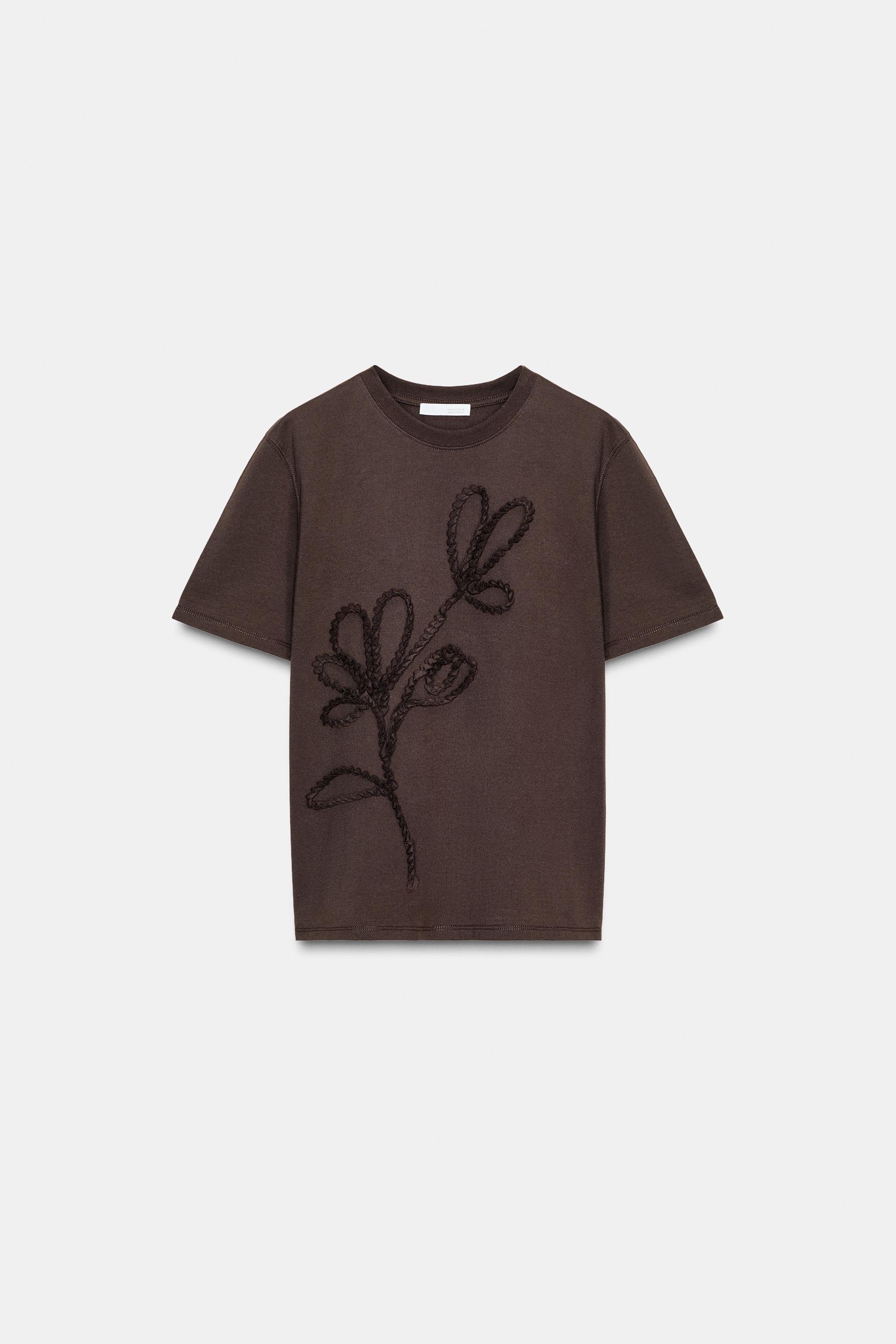 T-SHIRT À LACETS EN RELIEF